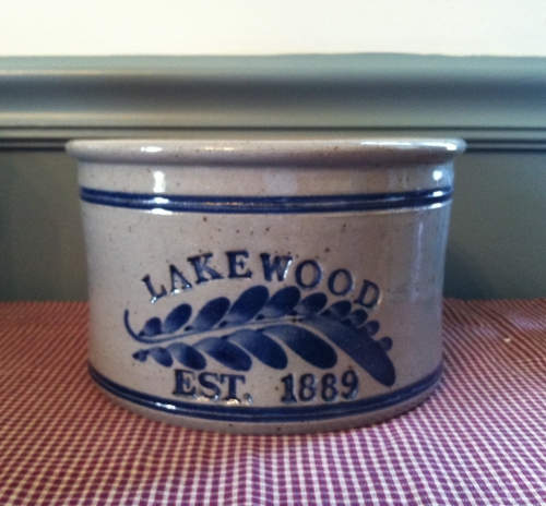 Lakewood 2-Quart Crock: 